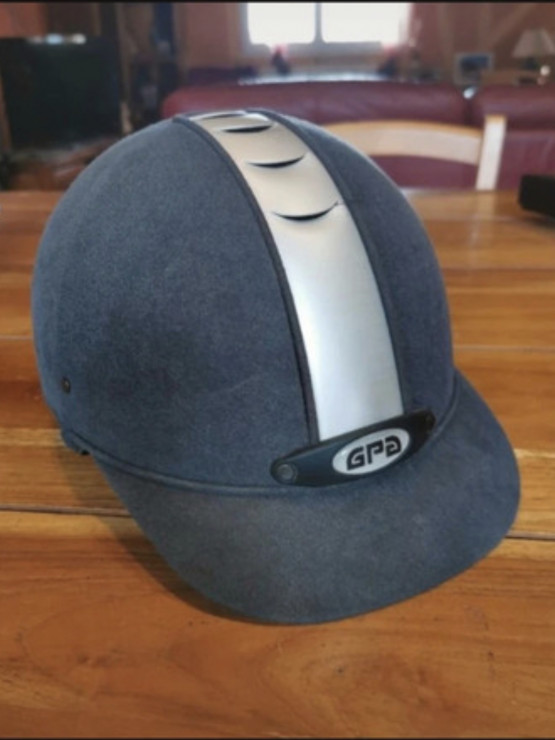 Casque d’équitation GPA occasion
