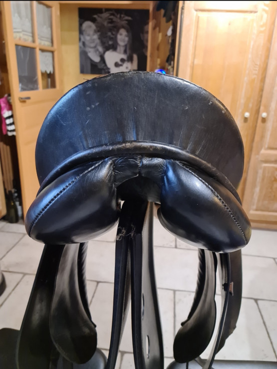 Selle dressage Henri de Rivel occasion
