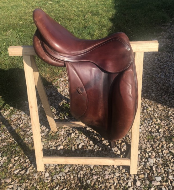 Selle dressage Forestier 17 pouces occasion