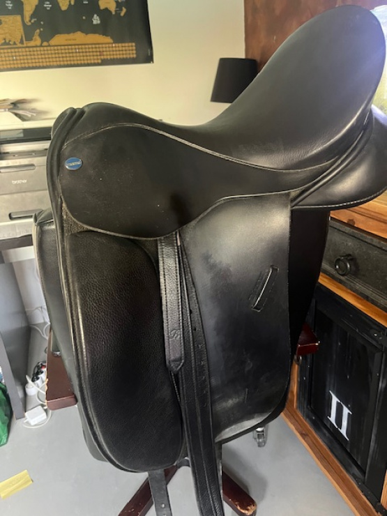 Selle dressage Euroriding diamant 16.5 pouces occasion