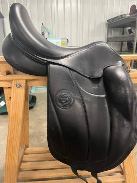 Selle dressage Forestier Aachen 17,5 pouces (2022) occasion