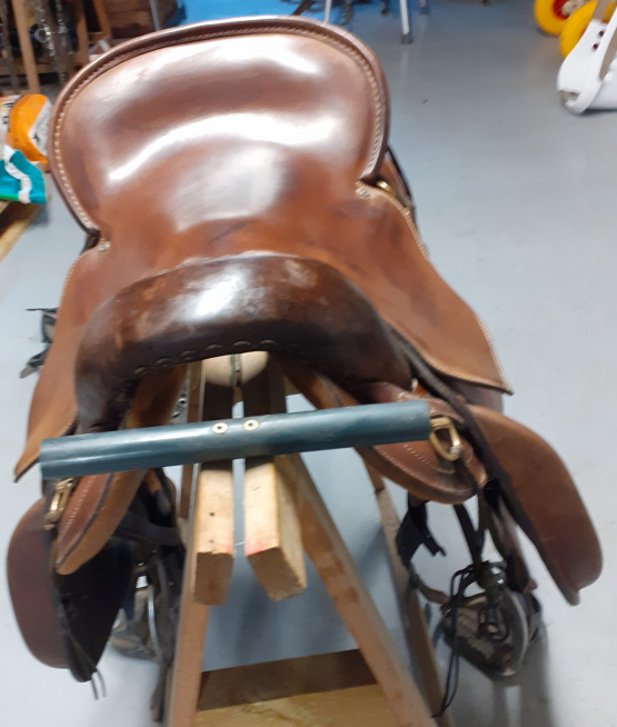 Selle randonnée Guichard Monségur Classic II 16 pouces (2013) occasion