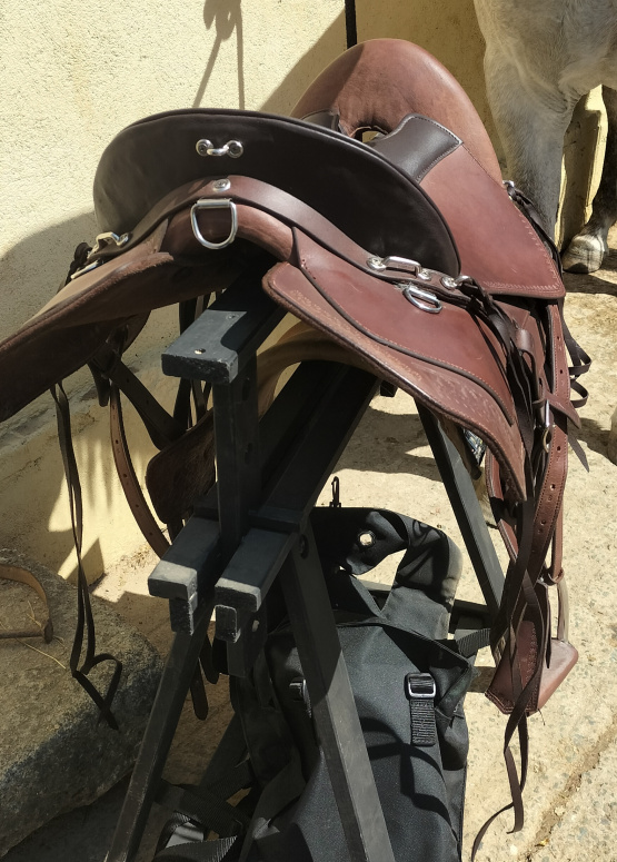 Selle randonnée Fouganza 17,5 pouces (2025) occasion