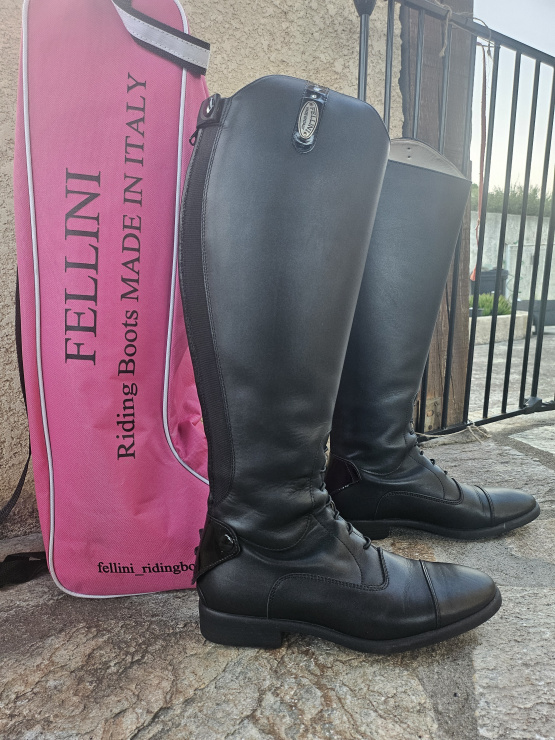 Bottes équitation Fellini cuir noir (38) neuf occasion Bottes équitation Fellini cuir noir (38) neuf occasion