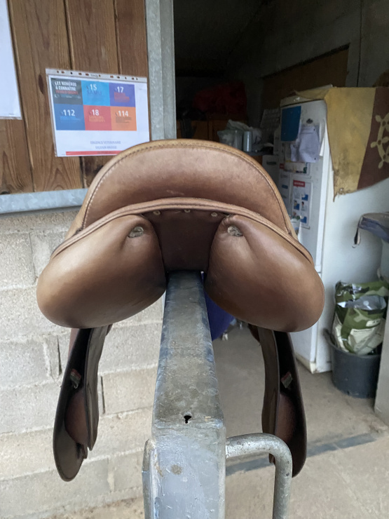 Selle mixte Equestro 17 pouces (2019) occasion
