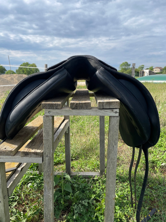 Selle dressage Wintec 17 pouces (2015) occasion