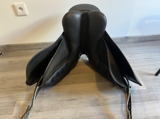 Selle dressage Sylka Evolution II 17,5 pouces (2022) occasion