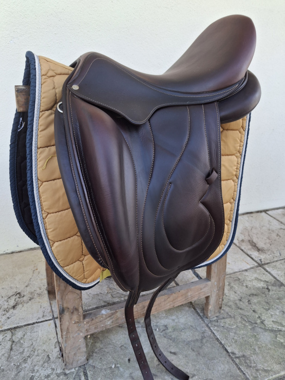 Selle dressage Antarès 17,5 pouces occasion