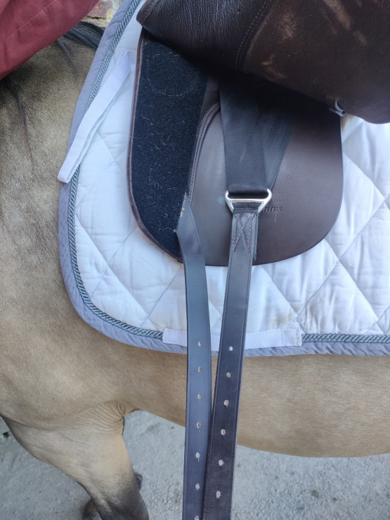 Selle dressage Stubben Juventus 17 pouces (2022) occasion