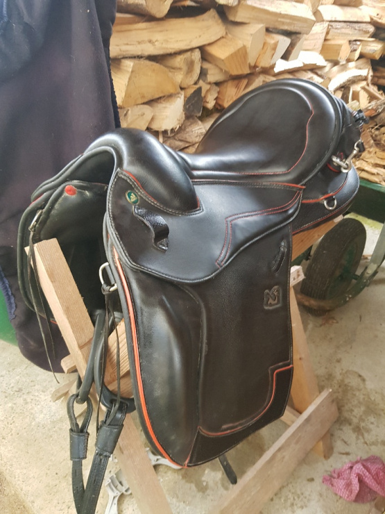 Selle Prestige Atena Flaps Evo 18 pouces (2016) occasion