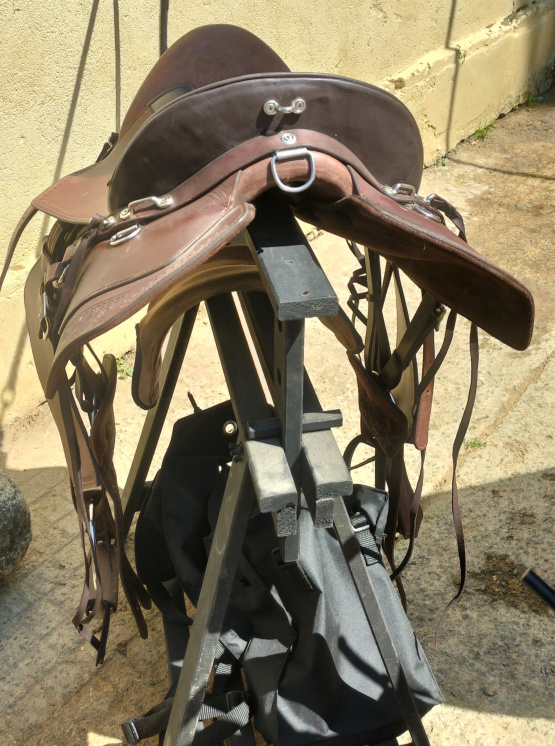 Selle randonnée Fouganza 17,5 pouces (2025) occasion