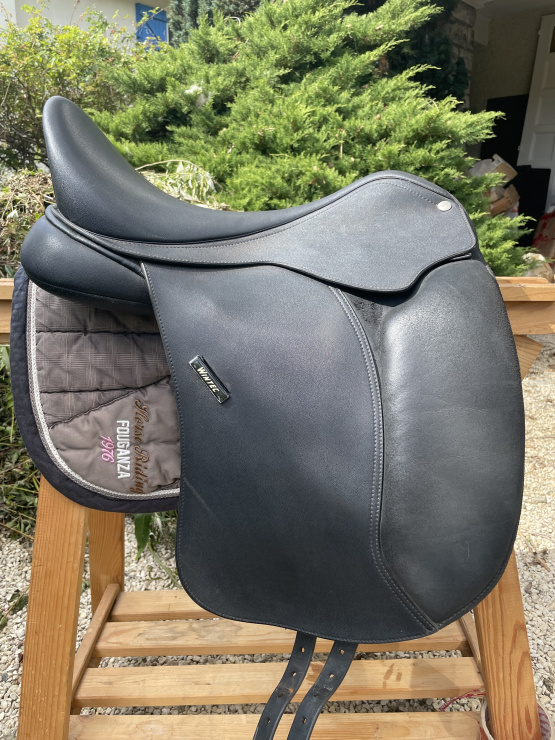 Selle dressage Wintec synthétique 17 pouces occasion