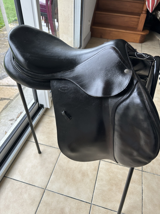 Selle mixte Devoucoux 18 pouces occasion