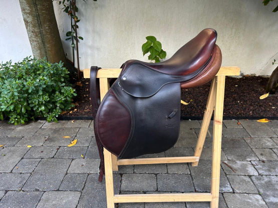 Selle obstacle CWD 17,5 pouces (2012) occasion