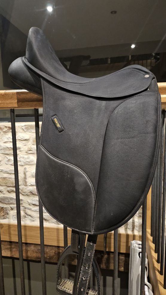 Selle dressage Wintec Isabel Werth 17 pouces (2010) occasion