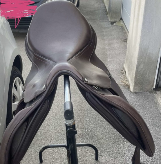 Selle mixte Bates 17,5 pouces occasion