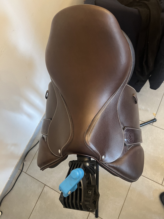 Selle obstacle Forestier Séoul 17 pouces (2023) occasion