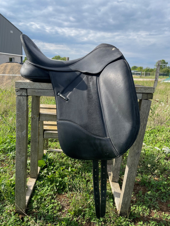Selle dressage Wintec 17 pouces (2015) occasion