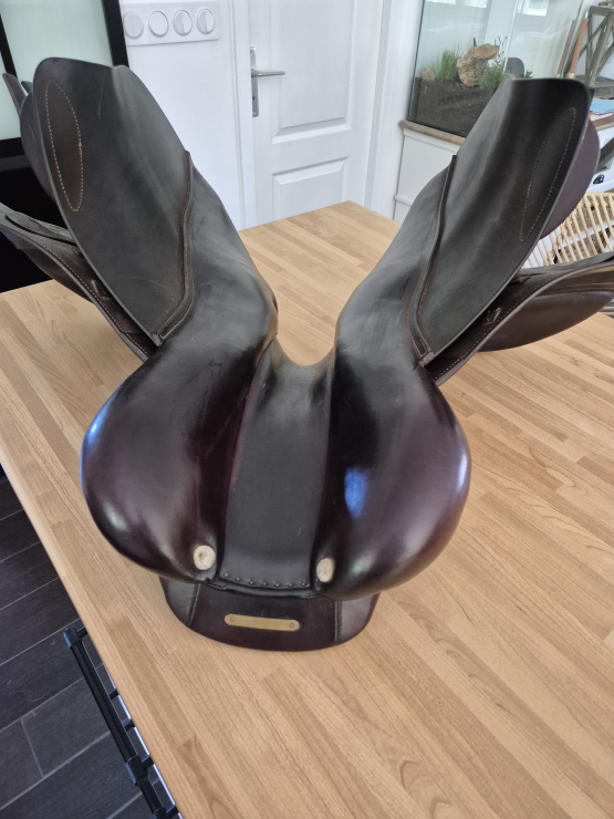 Selle obstacle CWD SE02 17 pouces (2019) occasion Selle obstacle CWD SE02 17 pouces (2019) occasion