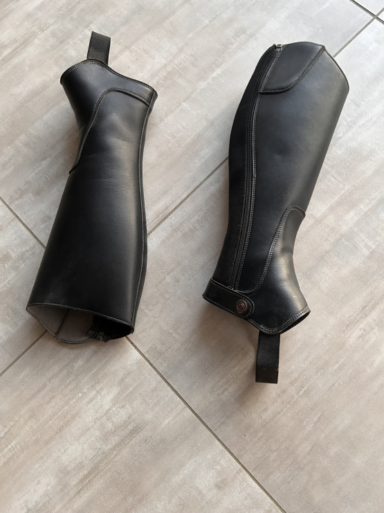 Chaps Fouganza cuir noir (M) neuf occasion