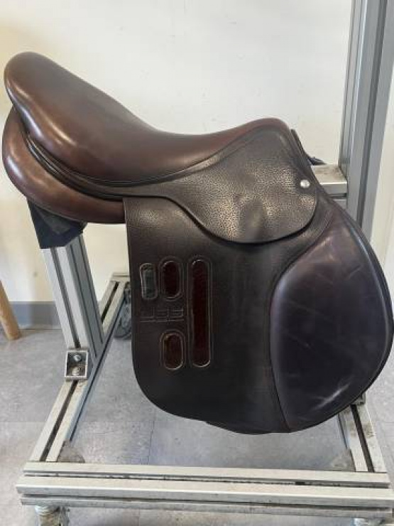 Selle obstacle GBS Jumping 17.5 pouces (2023) occasion