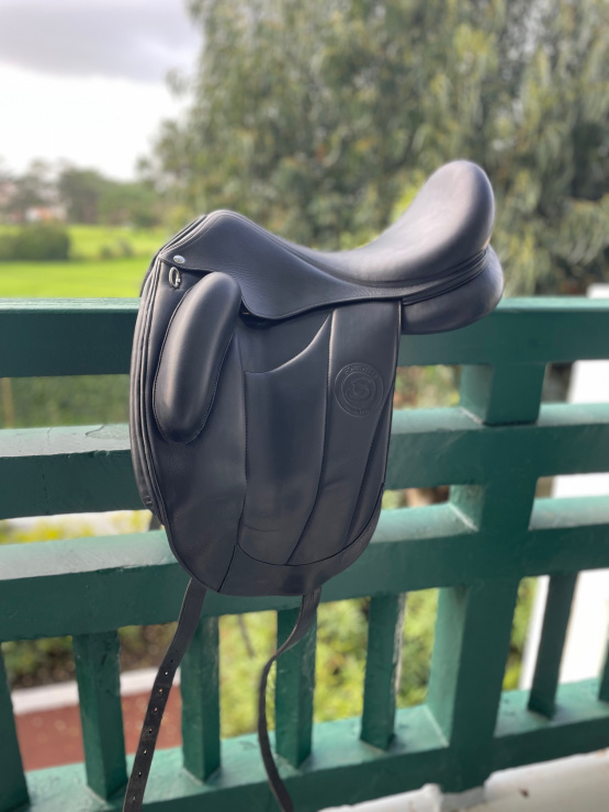 Selle dressage Forestier Aachen 17.5 pouces (2019) occasion