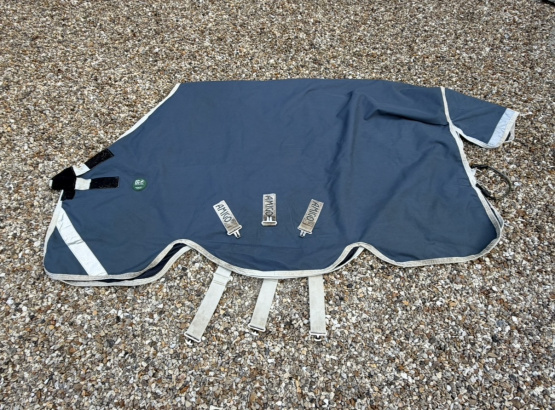 Couverture Amigo Turnout Eco Bravo 12 Plus 0g bleu 125 cm occasion