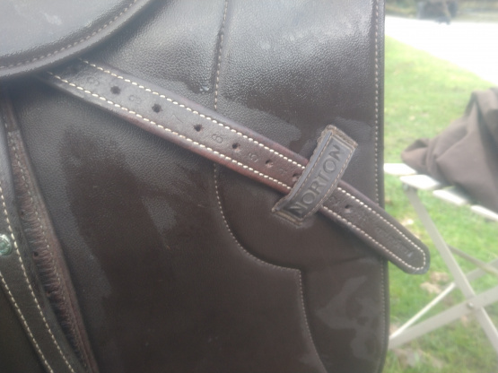 Selle mixte Norton Synthètique marron 17 pouces occasion