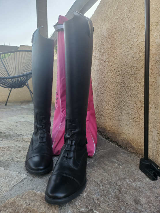 Bottes équitation Fellini cuir noir (38) neuf occasion Bottes équitation Fellini cuir noir (38) neuf occasion