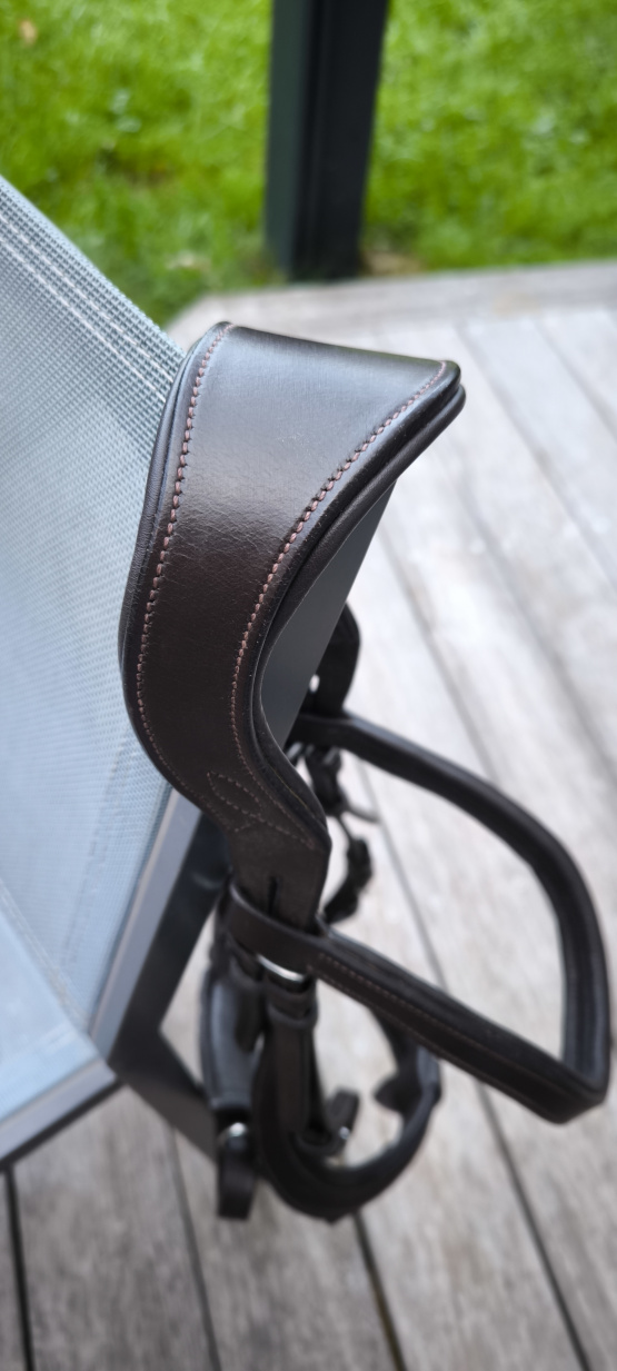 Filet HKM anatomique cuir marron (cheval) neuf occasion