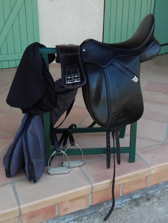 Selle dressage Bates Isabell Werth 17,5 pouces occasion