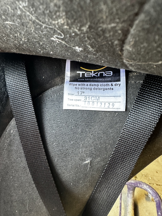 Selle dressage Tekna 17 pouces occasion