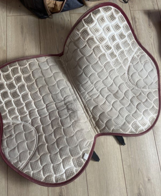 Tapis de selle LBAT sport rouge occasion