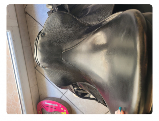 Selle dressage Stubben 17 pouces (2005) occasion