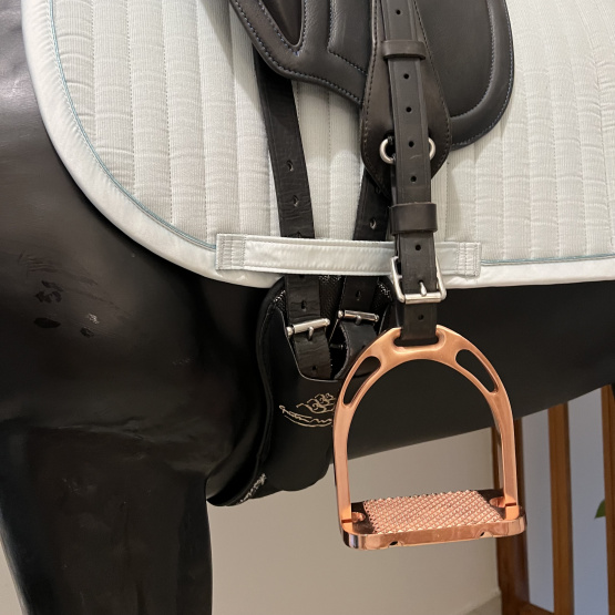 Selle dressage Gaston Mercier 17,5 pouces (2022) occasion Selle dressage Gaston Mercier 17,5 pouces (2022) occasion