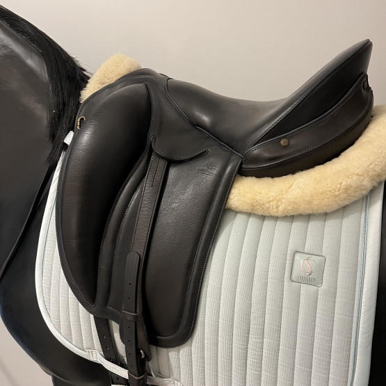 Selle dressage Gaston Mercier 17,5 pouces (2022) occasion Selle dressage Gaston Mercier 17,5 pouces (2022) occasion