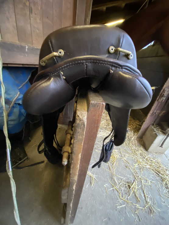 Selle randonnée sellerie Baude 17,5 pouces (2018) occasion
