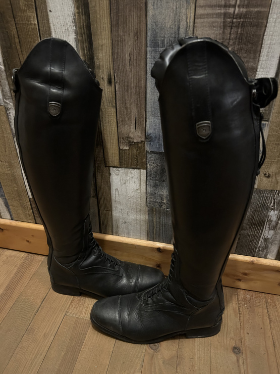 Bottes équitation Façon cuir (37) neuf occasion Bottes équitation Façon cuir (37) neuf occasion