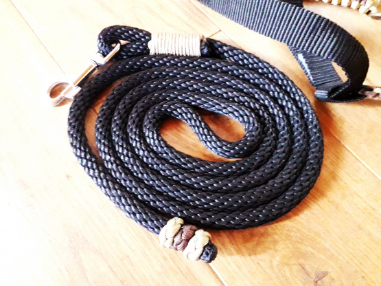 Licol et longe marron & noir (cheval) neuf occasion Licol et longe marron & noir (cheval) neuf occasion