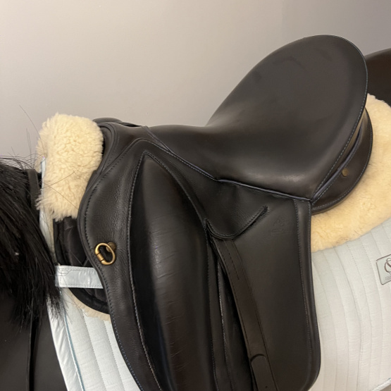 Selle dressage Gaston Mercier 17,5 pouces (2022) occasion Selle dressage Gaston Mercier 17,5 pouces (2022) occasion
