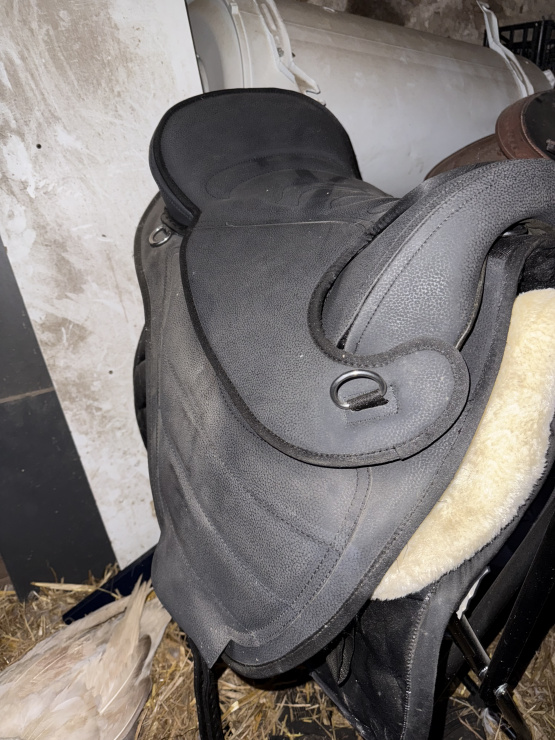 Selle randonnée Barefoot Cheyenne drytex 18 pouces (2025) occasion