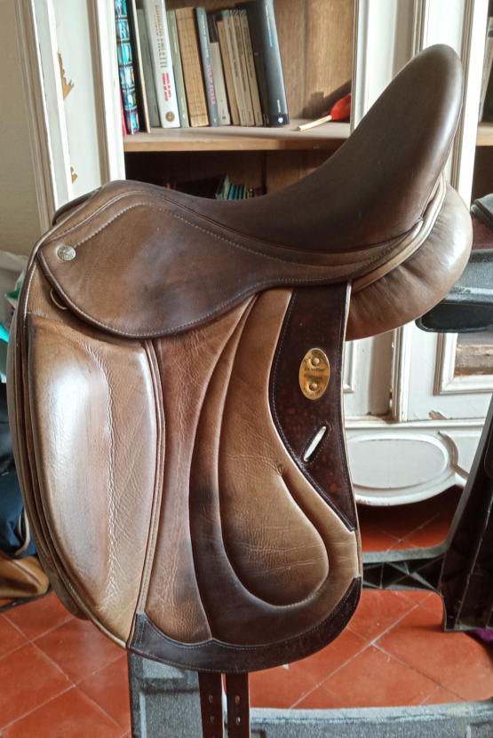 Selle dressage Eric Mondange Orchestre 17,5 pouces occasion