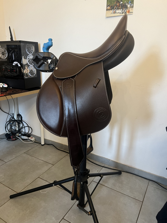 Selle obstacle Forestier Séoul 17 pouces (2023) occasion
