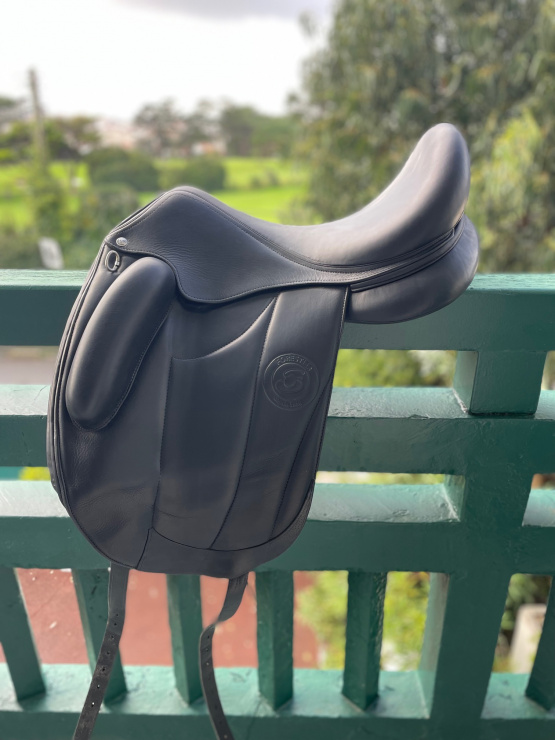 Selle dressage Forestier Aachen 17.5 pouces (2019) occasion