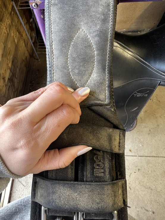 Selle dressage Tekna 17 pouces occasion