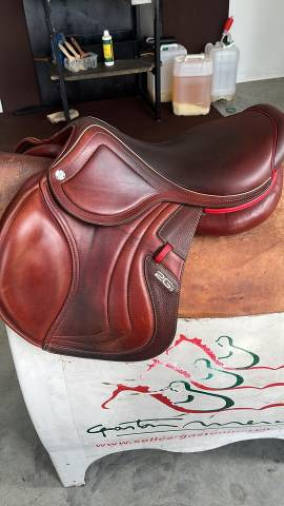 Selle obstacle CWD 2Gs Mademoiselle 17 pouces (2023) occasion