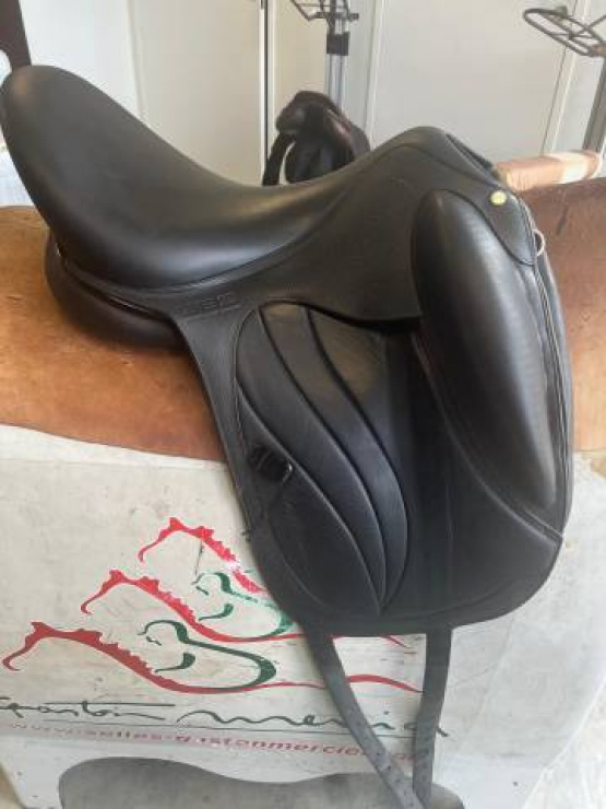 Selle dressage GBS 17.5 pouces (2023) occasion