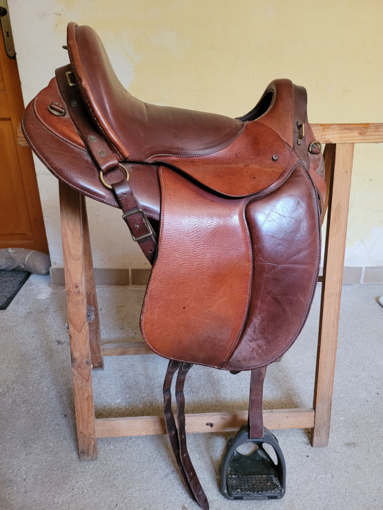 Selle randonnée TH cuir Normande 16 pouces (2010) occasion