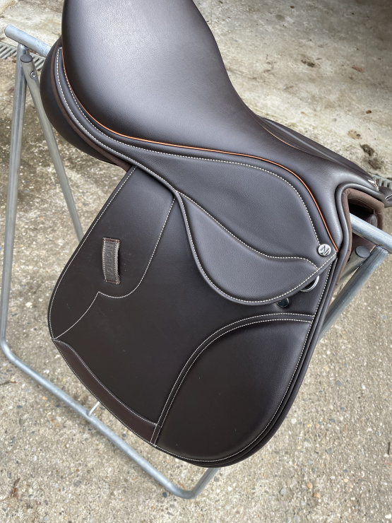 Selle mixte Norton Club Rexine 15,5 pouces (2024) occasion