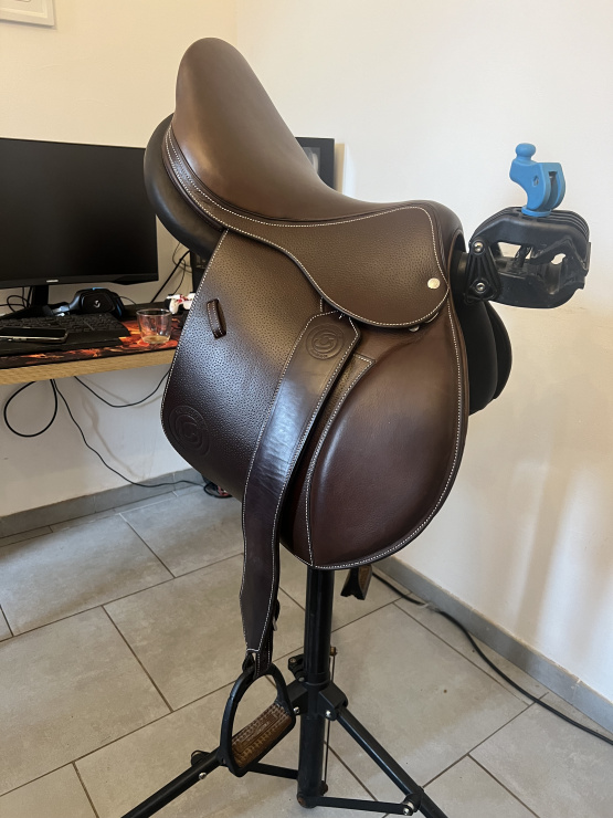 Selle obstacle Forestier Séoul 17 pouces (2023) occasion